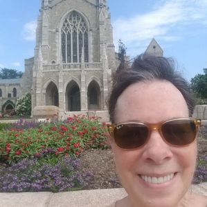 Meet your Posher, Clare